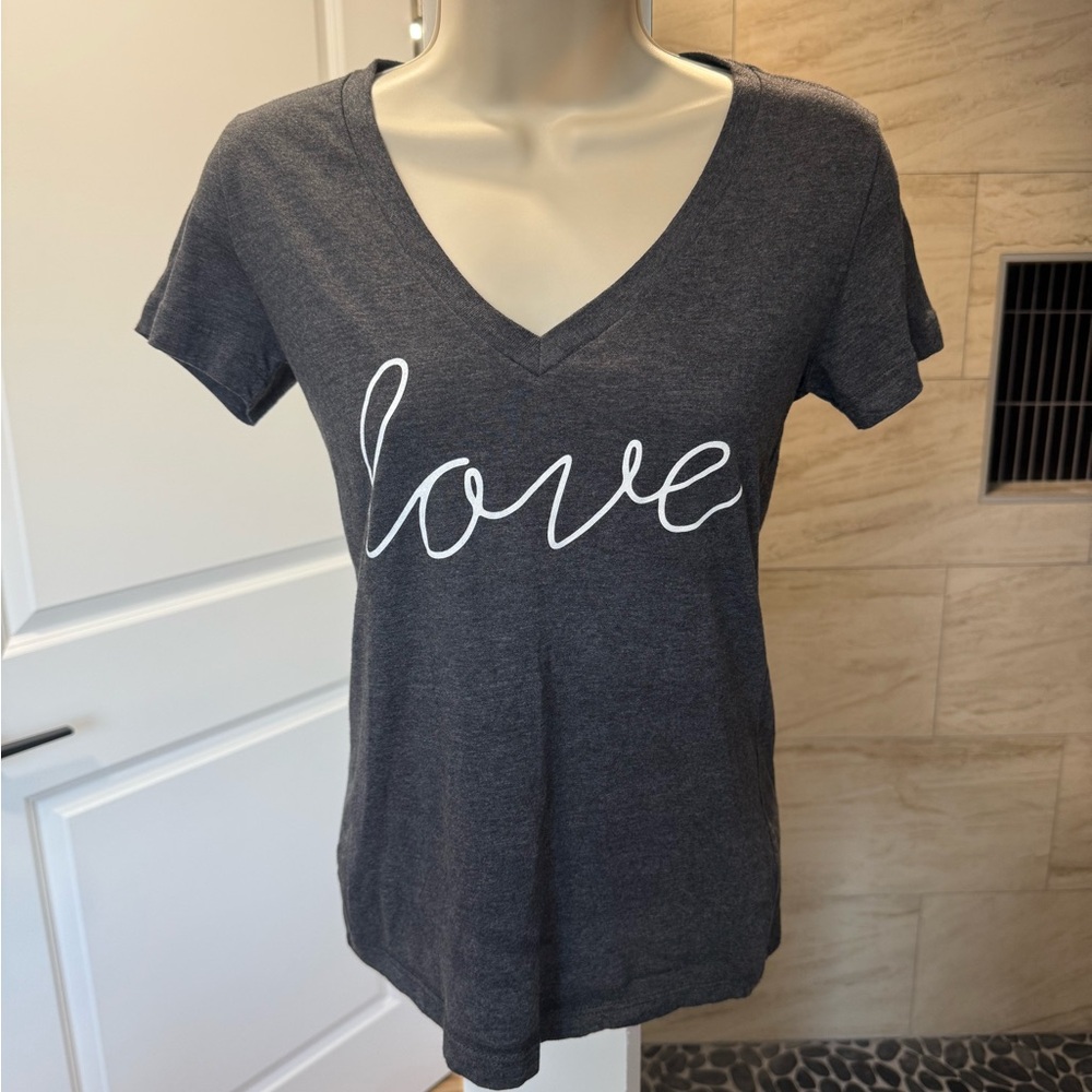Gray Fitted Short Sleeve Tee with Love Script